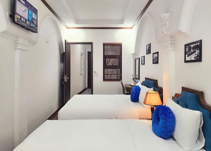 The Ambery Hanoi Boutique Hotel & Travel